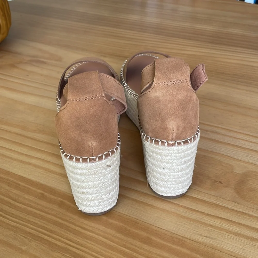 NEW IN BOX! Aqua Ria‎ Suede Espadrille Platform Wedge Sandals in Chestnut